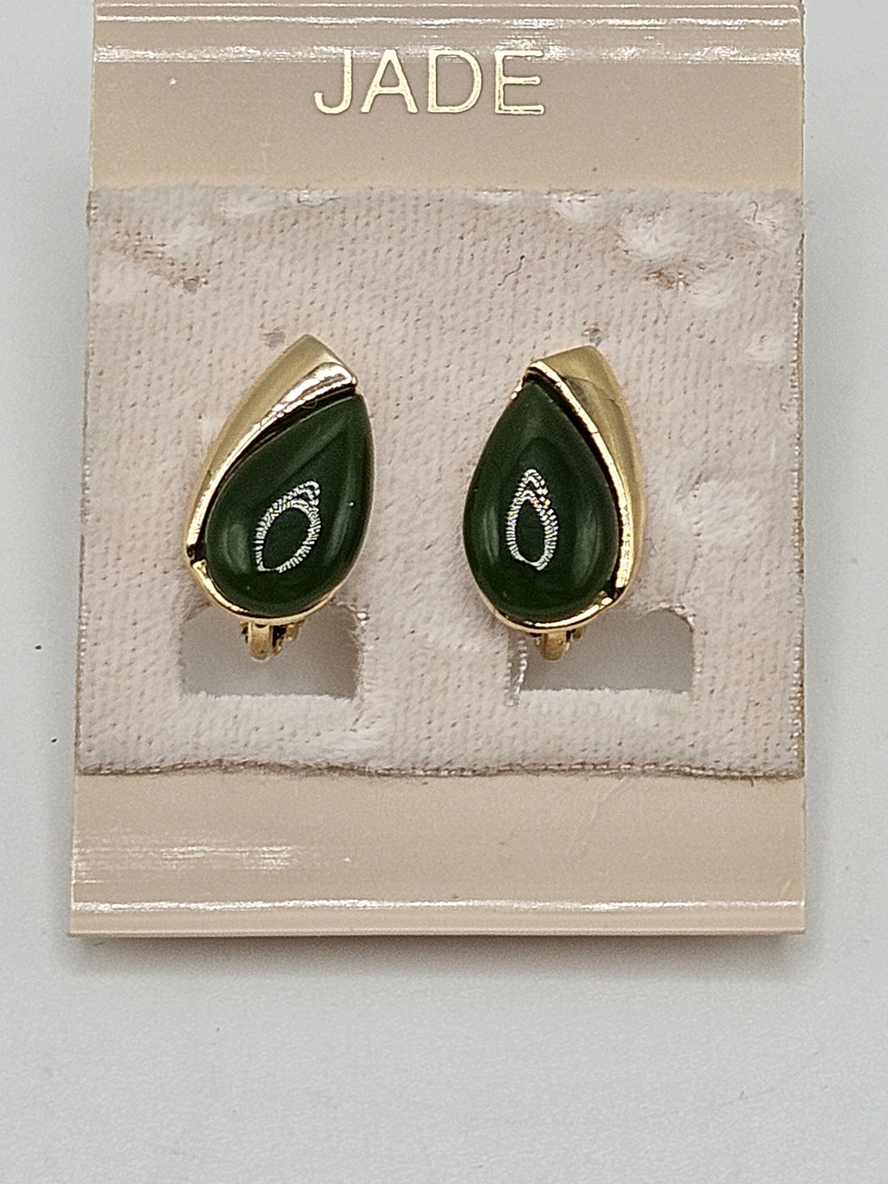 NEW VINTAGE Genuine Green Jade Cabochon Gold Plated Earrings Clip On Deadstock
